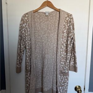 Rachel Zoe Beige Animal Print Womens Cardigan size S. Soft and stylish!